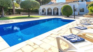 Villa and swimming pool